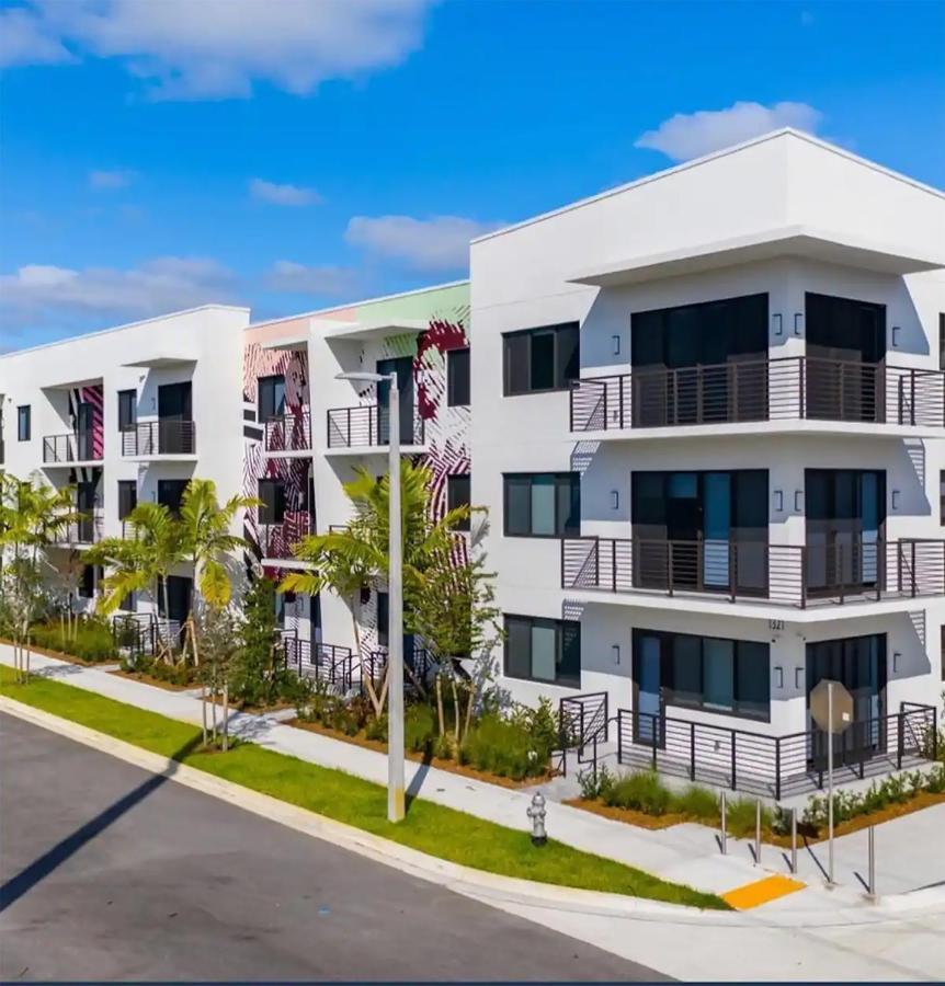 Lux Property Great For 1 To 8 Guests-Family Trip ,5Beds 2Rooms Staycation With Gym And Ev, Proximity To Downtown And Beaches West Palm Beach Ngoại thất bức ảnh